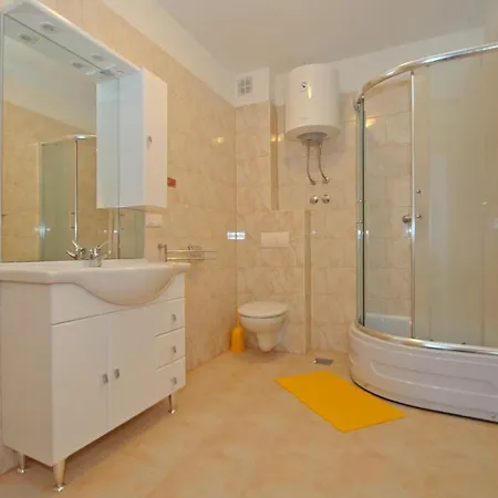 House Comfort Apartamento Trogir
